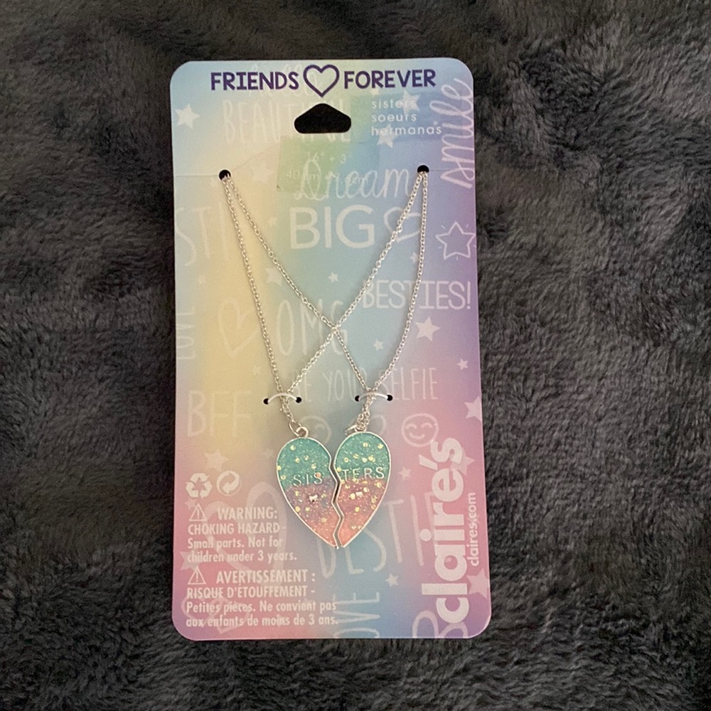 Claire's sisters bff necklace $16.50 CAD retail NWT